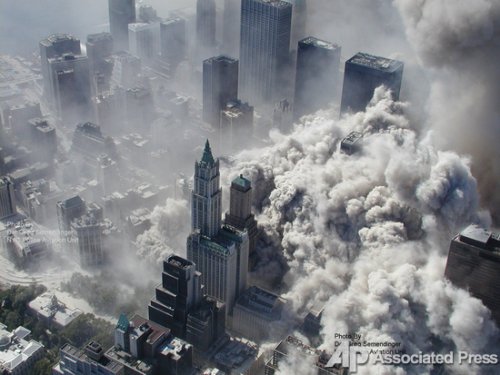 Фото теракта с небес. Уникальные фото теракта 11 сентября