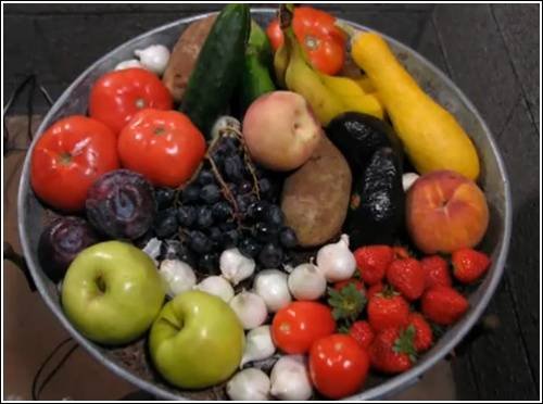 Интересное видео. Как портятся овощи и фрукты
